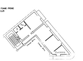 appartamento al 1° piano angolare più locale P.T.